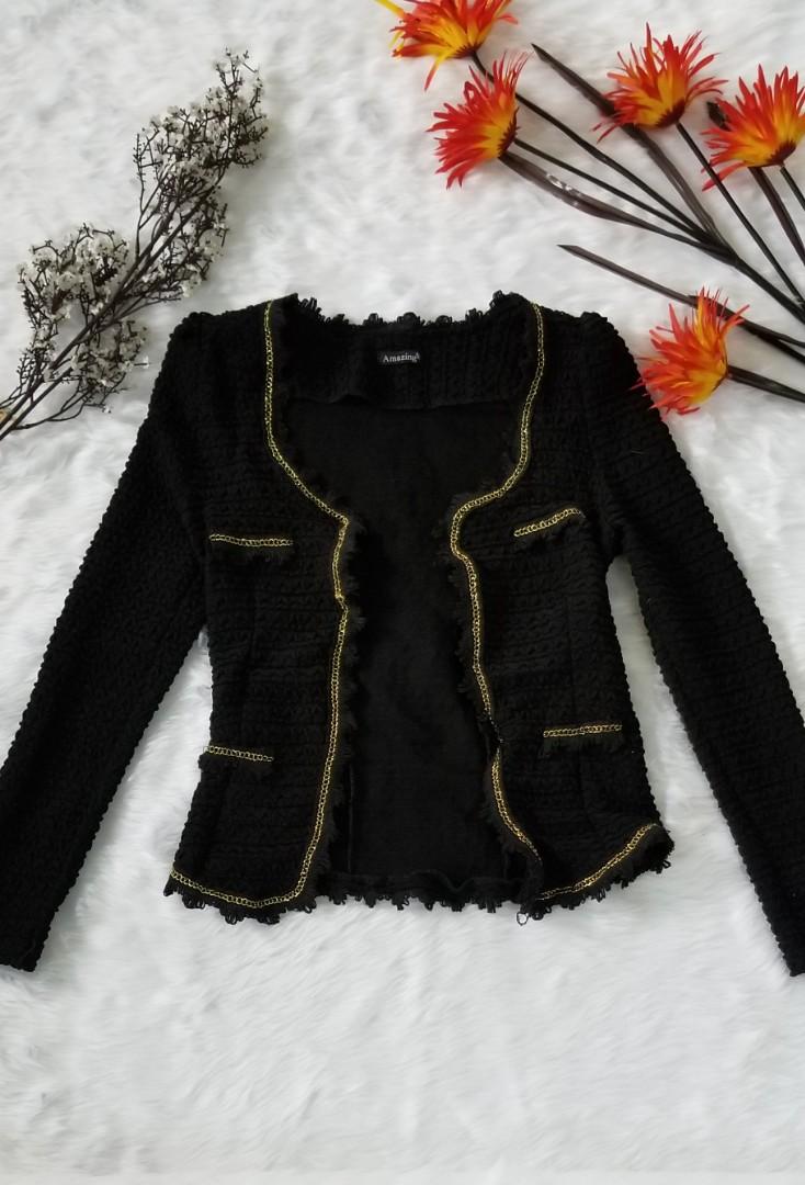 Chanel tweed jacket discount price heart evangelista