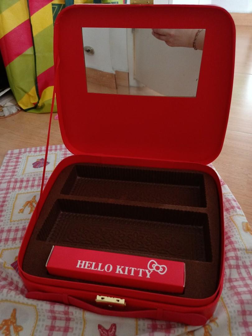 Hello Kitty moon cake box, Everything Else on Carousell