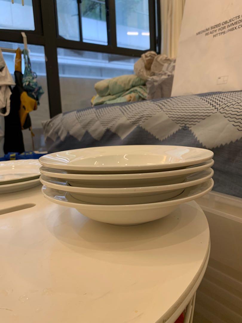 IKEA WHITE CERAMIC PLATES, 傢俬＆家居, 廚具和餐具, 餐具和餐具 Carousell