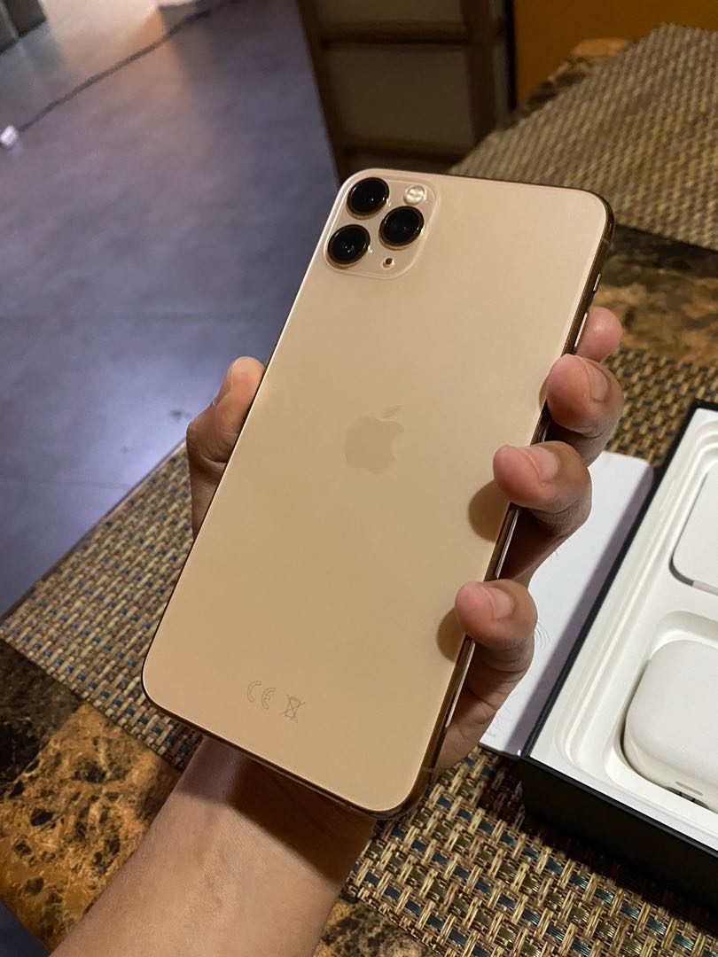 Iphone 11 Pro Max Gold 256gb Mobile Phones Gadgets Mobile Phones Iphone Iphone 11 Series On Carousell