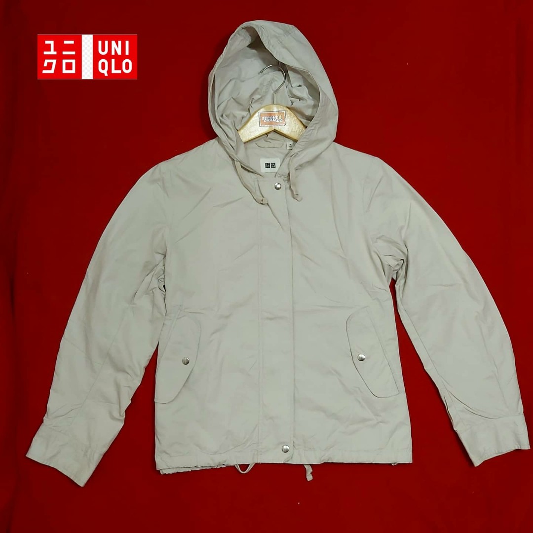jaket windbreaker uniqlo