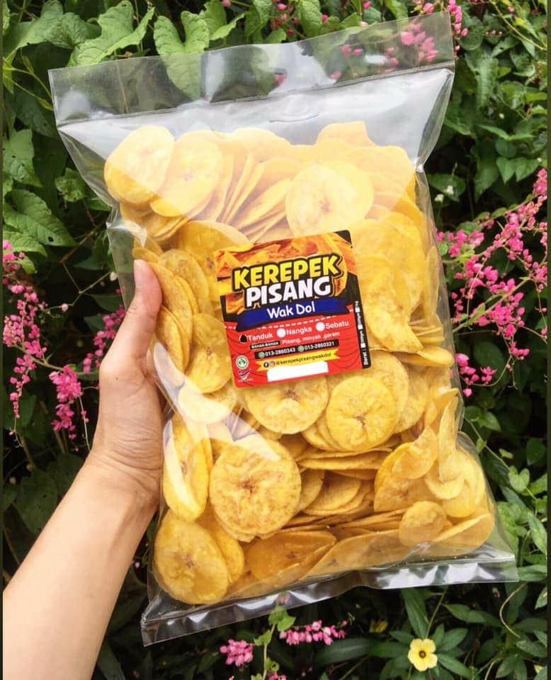 Kerepek Pisang Tanduk Food Drinks Packaged Snacks On Carousell