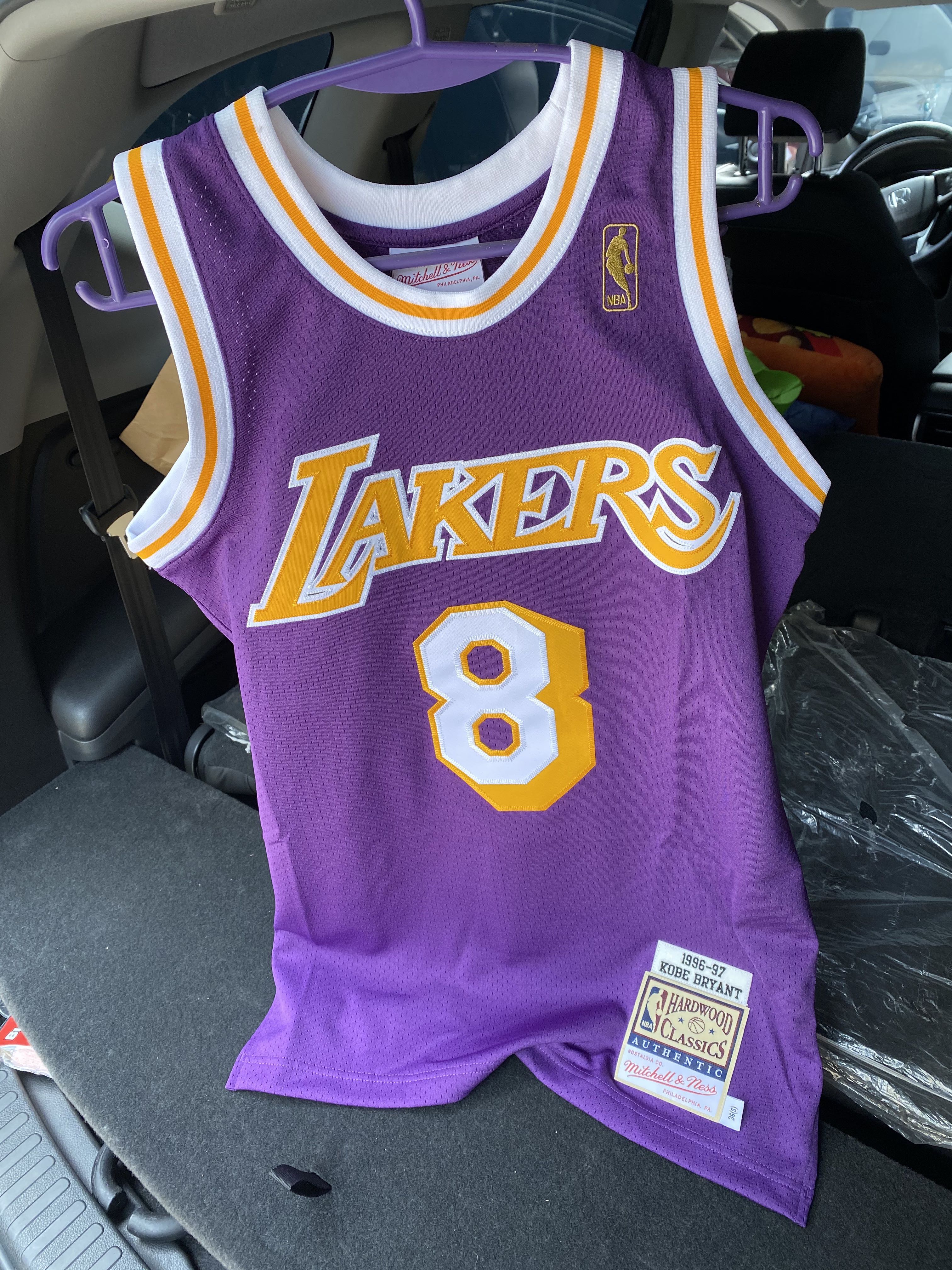 Mitchell And Ness Men NBA Los Angeles Lakers Road 1996-97 Kobe Bryant  Authentic Jersey purple