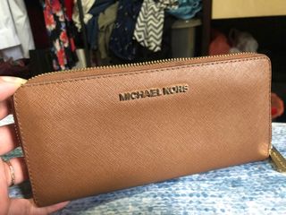 (Category: ) located in . Submitted by blingbitzz (Listing ID 1029245765, Image 1). Description: .