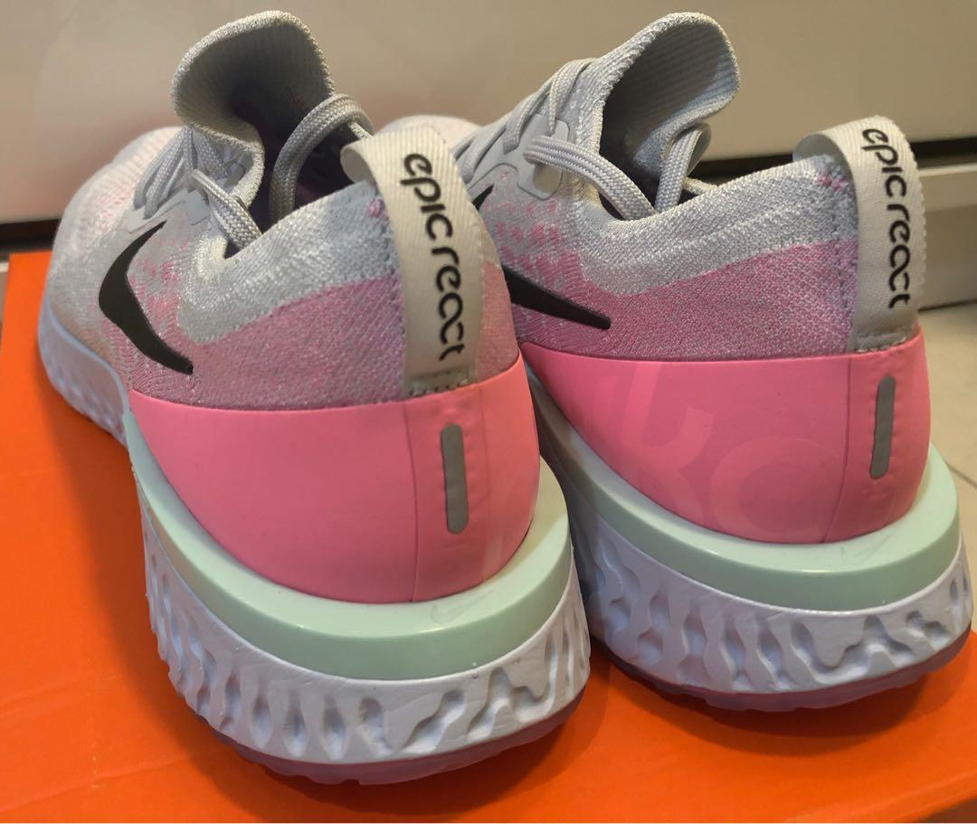 vapormax waffle sacai