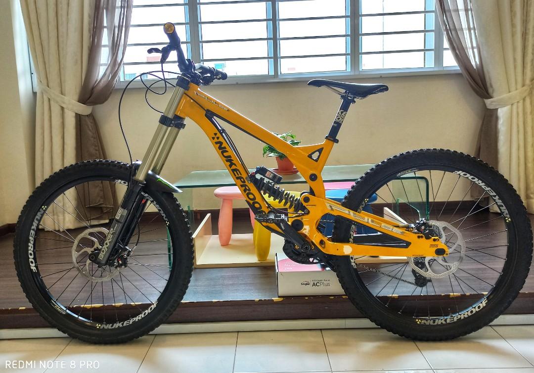 Nukeproof dh hotsell