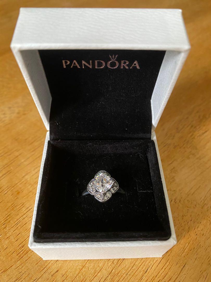 Pandora floral online fancy ring
