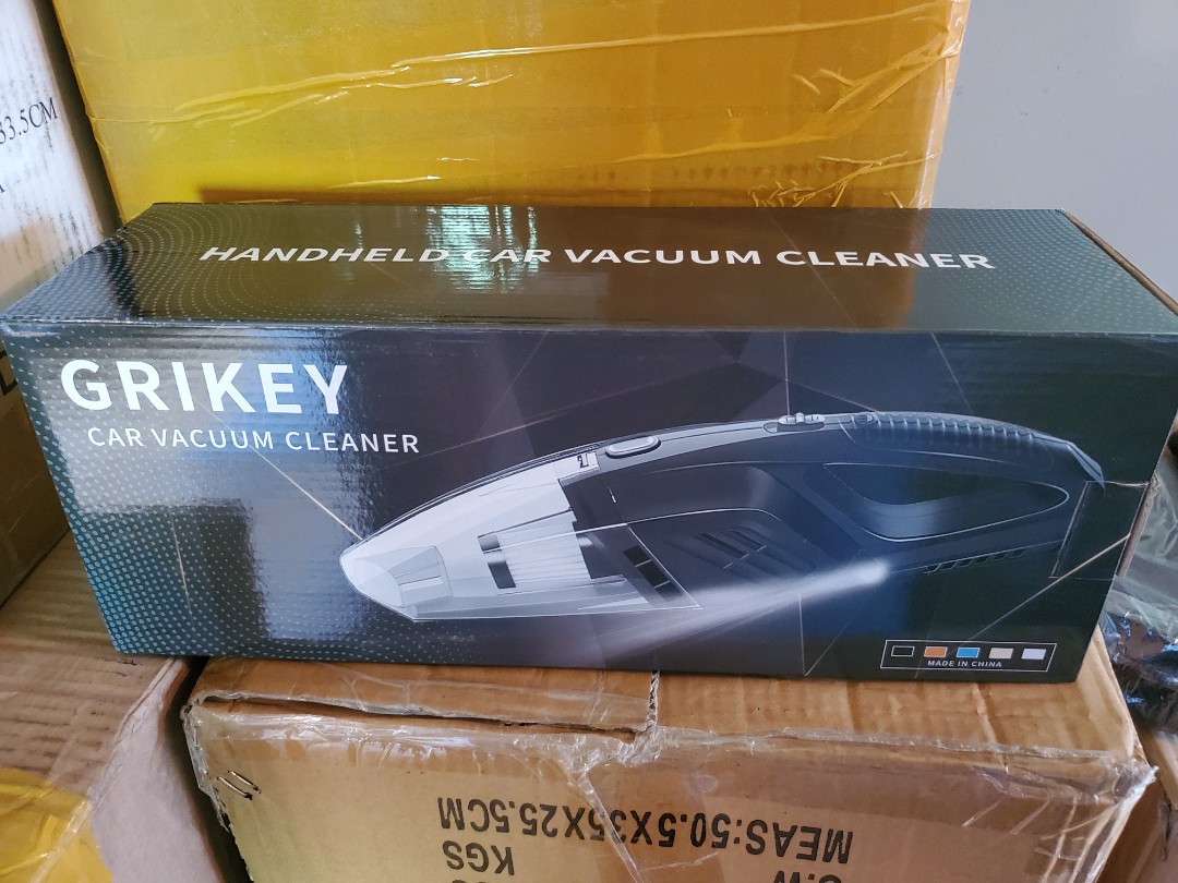 Portable car vacuum cleaner