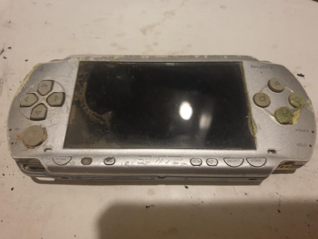 Psp 1000 (Category: PlayStation) located in Quezon City. Submitted by itemsforadoption (Listing ID 1029327669, Image 1). Description: Rfs: Lots of time thanks to the ECQ so I went through most of the stuff. Now feast your eyes on a flurry of strange items that come with a certain history or silly description. That may very well end up part of your own history. Item Description: I have no clue what happened here, decided to declutter. No point in 