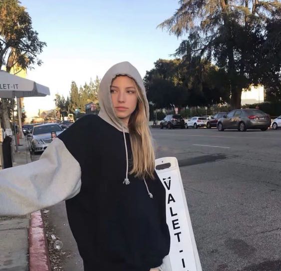 Christy colorblock online hoodie