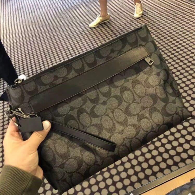 Sale Original coach clutch Men s Fashion Bags Briefcases on Carousell