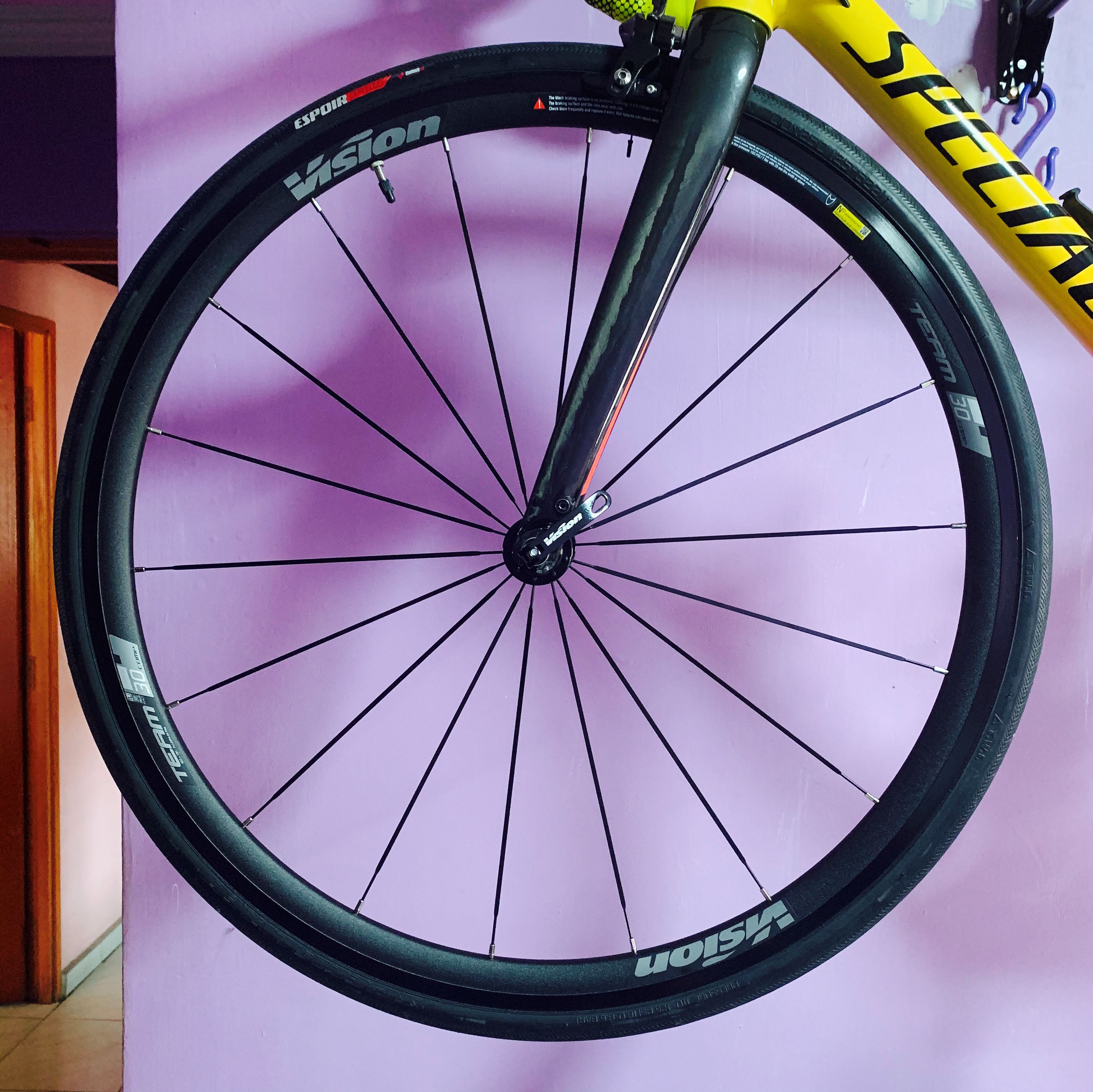 Vision Team 30 Comp Clincher Wheelset, Sports Equipment, Bicycles & Parts, Bicycles on Carousell