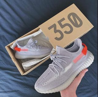 (Category: ) located in . Submitted by fosho_sneaker (Listing ID 1029211666, Image 1). Description: .