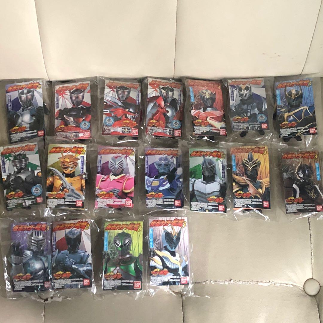 包裝已開日版幪面超人龍騎迷你細膠齊13 Riders 共18隻 約高9cm 絕版品貨品現狀見圖購自日本 興趣及遊戲 玩具 遊戲類
