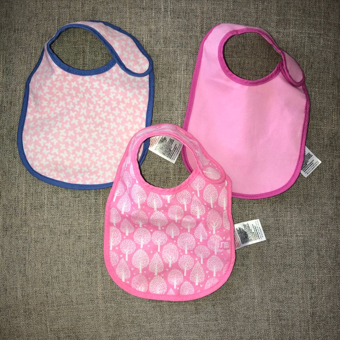 pack of baby bibs