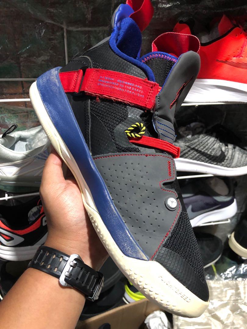 Air Jordan 33 Tech Pack BV5072 001 Men s Fashion Footwear