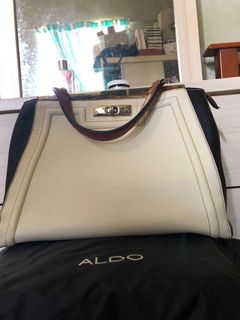 (Category: ) located in . Submitted by rinie_preloved (Listing ID 1029513373, Image 1). Description: .