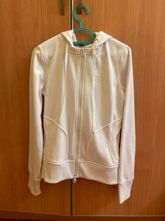 (Category: ) located in . Submitted by ac.wardrobe (Listing ID 1029566370, Image 1). Description: .