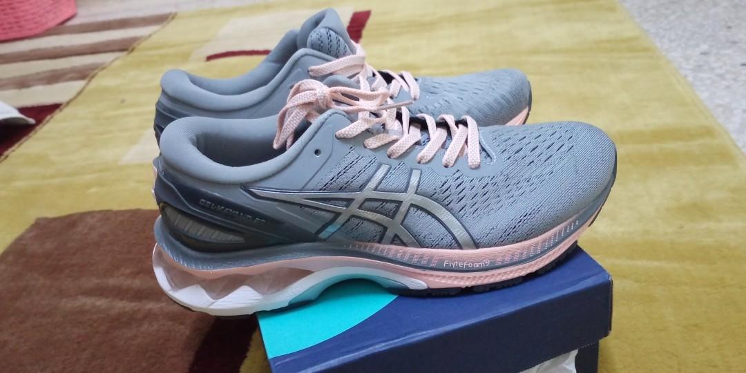 Asics gel kayano deals size 5