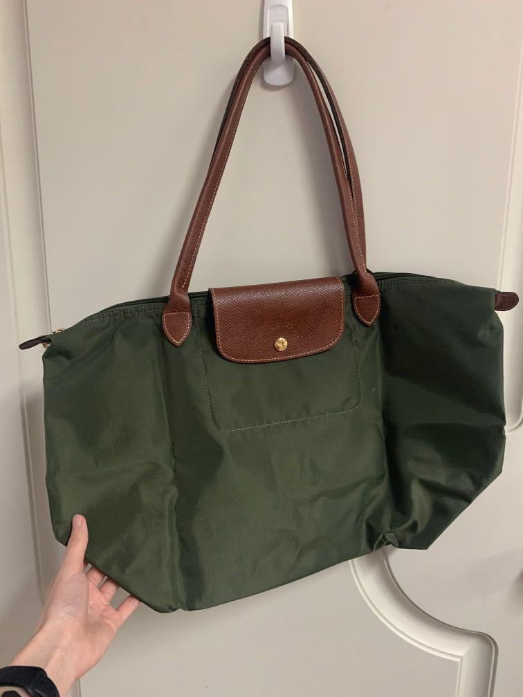 Longchamp le hotsell pliage olive green