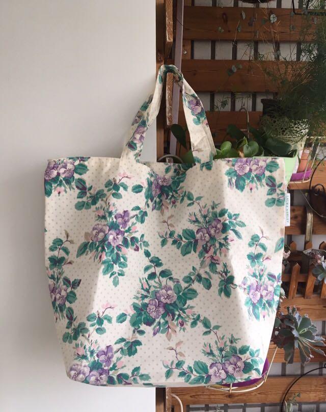 laura ashley beach bag