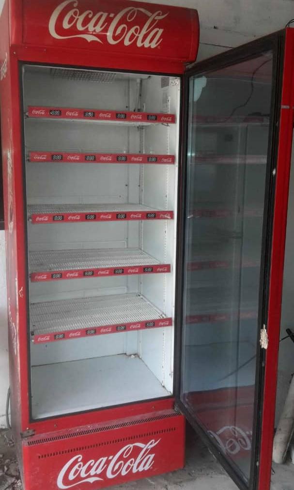 Chiller Cocacola, TV & Home Appliances, Kitchen Appliances