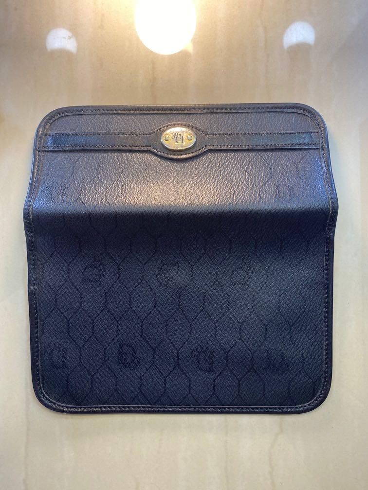 Dior slg (Category: Wallets & Card holders) located in Quezon City. Submitted by decluttermnl (Listing ID 1029510694, Image 3). Description: Vintage christian dior small leather good Normal sign of usage.