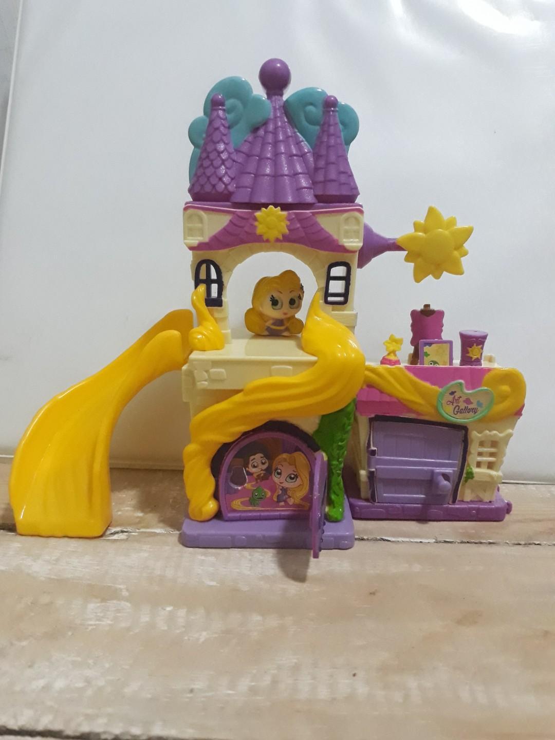 Disney Doorables Rapunzel Mini Tower Playset, Babies & Kids, Infant