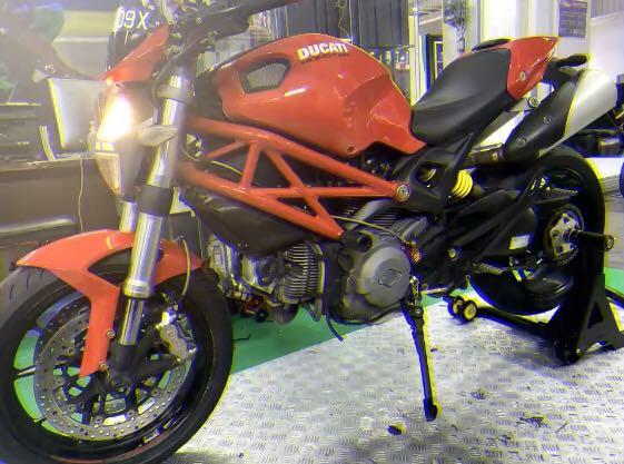 Ducati monster 796 desmo service clearance
