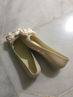 (Category: ) located in . Submitted by peiscloset (Listing ID 1029560804, Image 1). Description: .