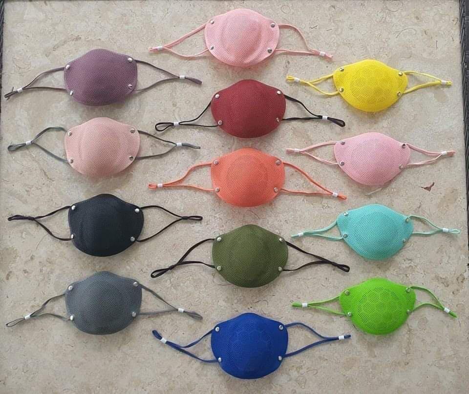 Face Mask (Category: Face Masks & Face Shields) located in Manila. Submitted by declutteringish (Listing ID 1029486118, Image 2). Description: Inclusions: 1 cleanser bottle 10 filters Mask Extra bracket Mask strap.