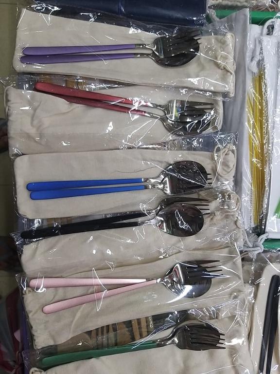 Half Colored Stainless Long Spoon & Fork in Pouch FREE USB LED light :) (Category: Chilled & Frozen Food) located in Manila. Submitted by manila.decor.ph (Listing ID 1029546327, Image 1). Description: Half Colored Stainless Long Spoon & Fork in Pouch Srp P99 www.maniladecor.com Showroom: 1149 Craig St Sampaloc Mla Same day shipping: Lalamove Bernice 09173183198 09337319487 02 75859393 www.santamanila.com www.carjackmanila.com www.manilajanitor.co