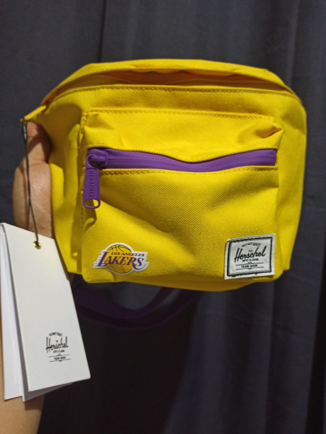 Herschel lakers deals fanny pack