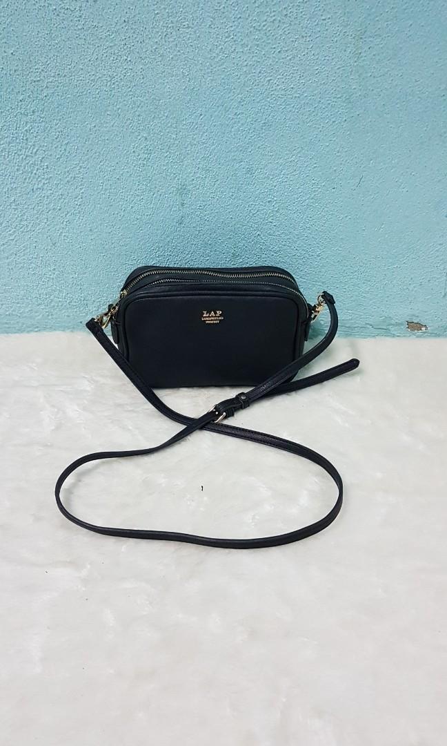 LAP sling bag