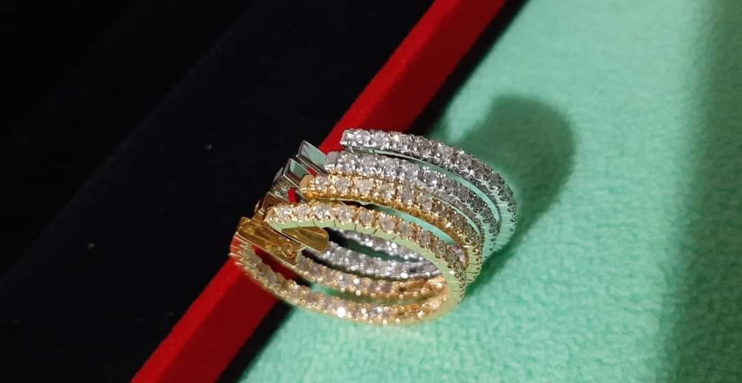 Loop earrings (Category: Earrings) located in Quezon City. Submitted by kring09 (Listing ID 1029570265, Image 3). Description: In and out diamond loop Every girl must have on her jewelry collection 30,000 1.72cts 40,000 3.2cts.