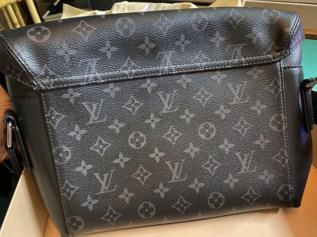 LV MESSENGER PM VOYAGER, Men's Fashion, Bags, Sling Bags on Carousell