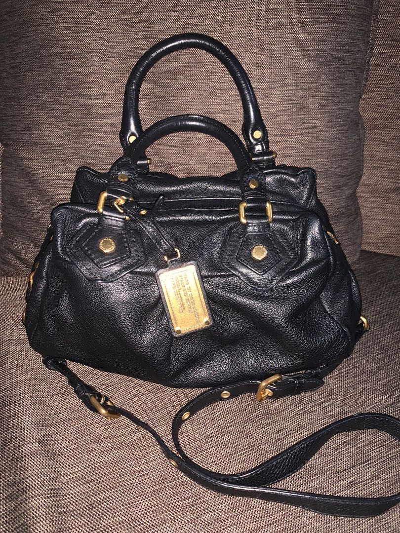 Marc Jacob 2 way bag Wd Serial number, Women's Fashion, Bags & Wallets,  Cross-body Bags on Carousell