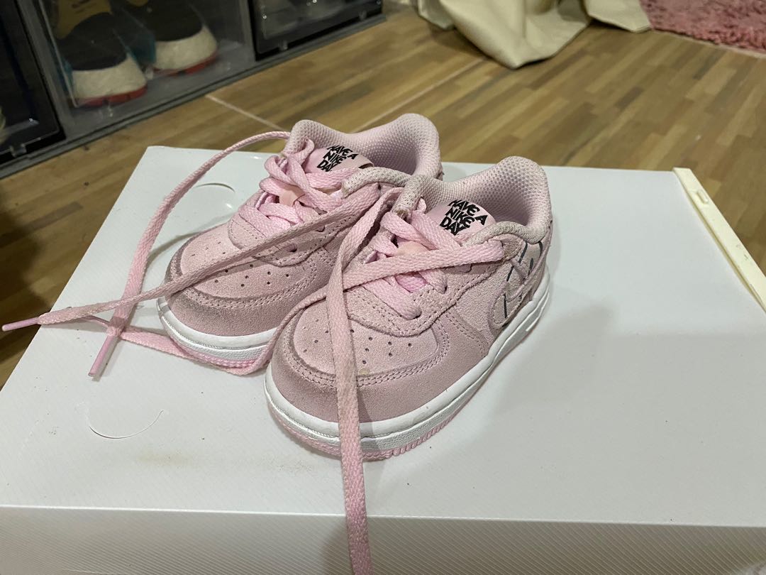 Have a cheap nike day baby