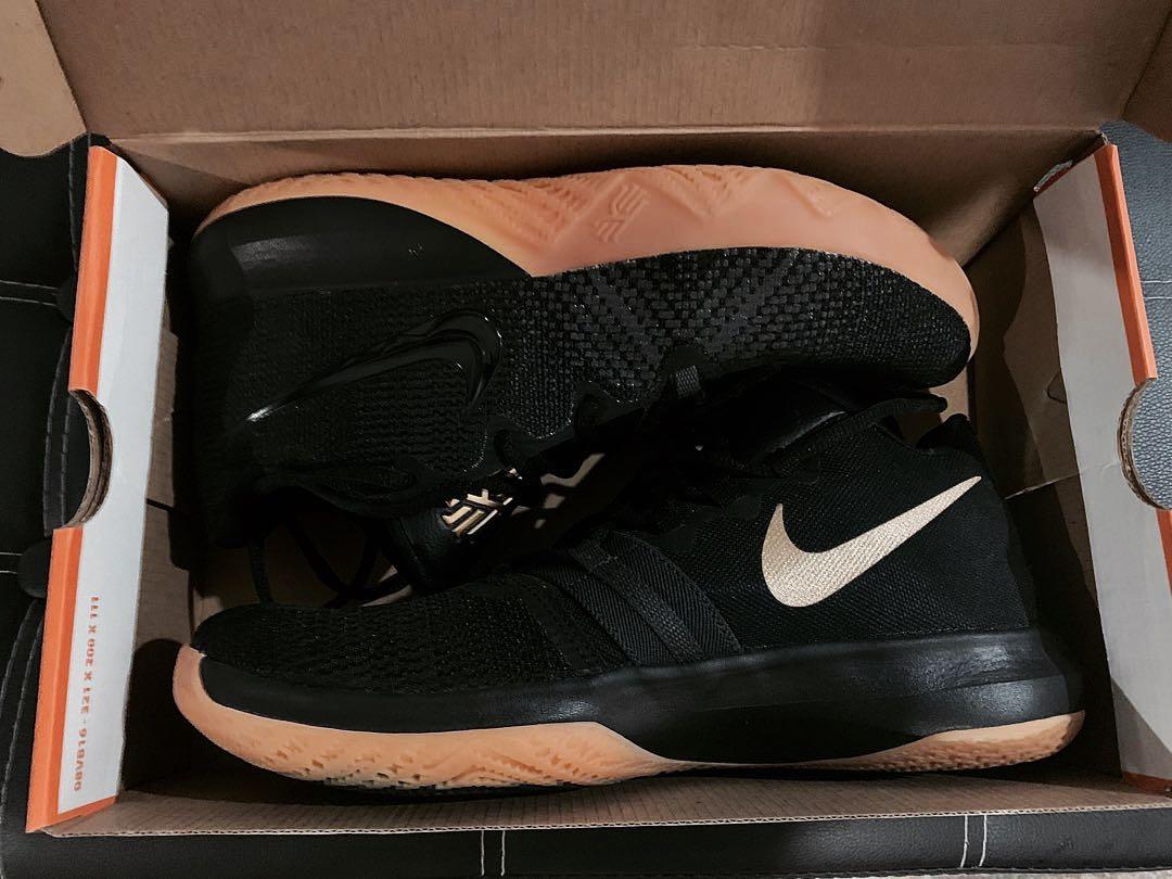 nike kyrie flytrap black gum