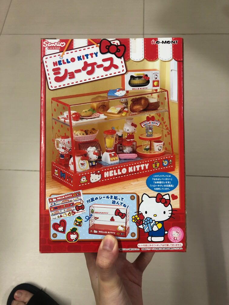Re Ment Hello Kitty Showcase Display Food Miniature Box 玩具 遊戲類 玩具 Carousell