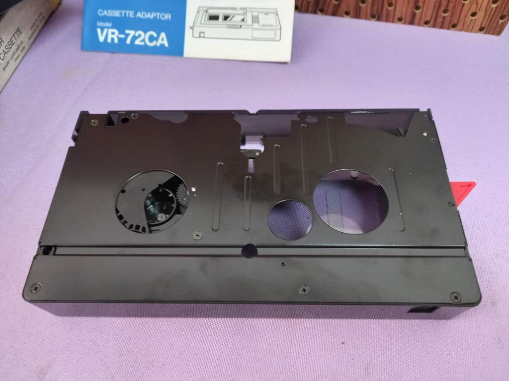 SHARP CASSETTE ADAPTOR VR72CA VHSC轉VHS適配器, 音響器材, 可攜式音響設備 Carousell