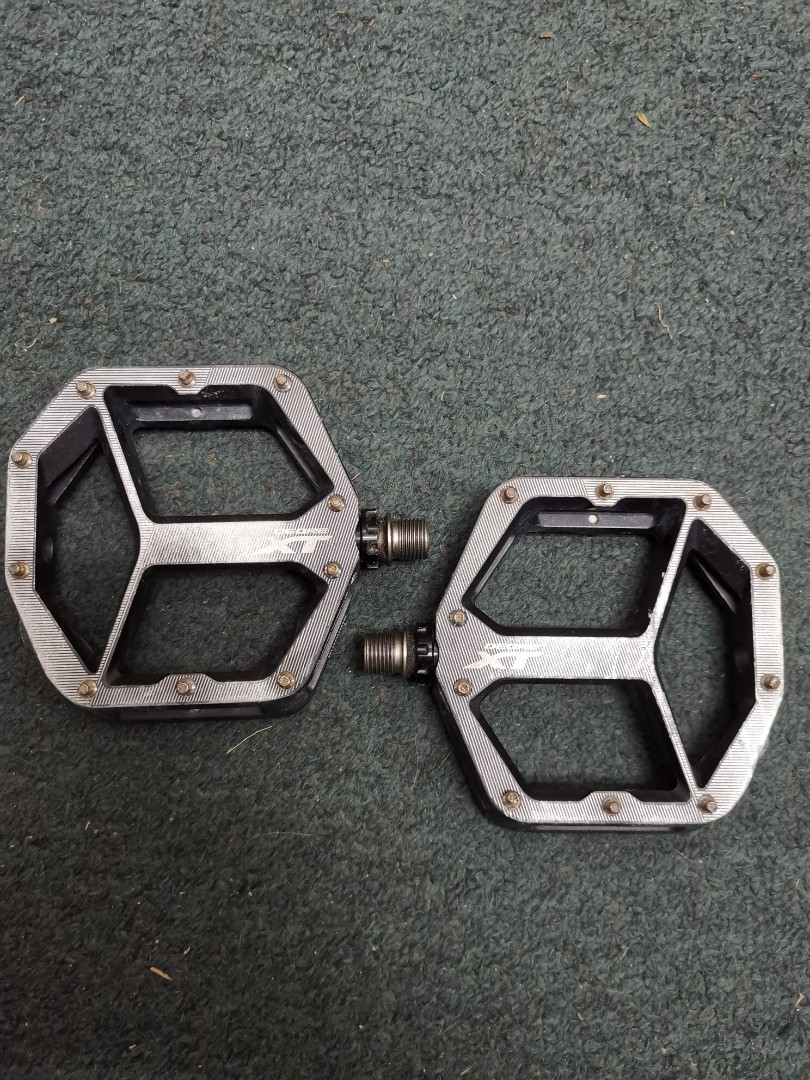 shimano xt m8040 flat pedal