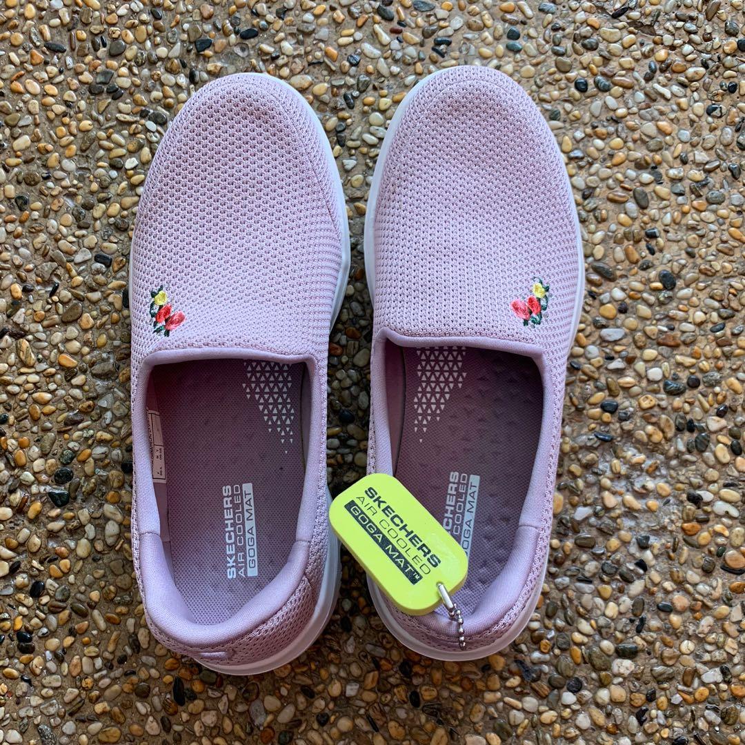 Skechers goga sales mat pink