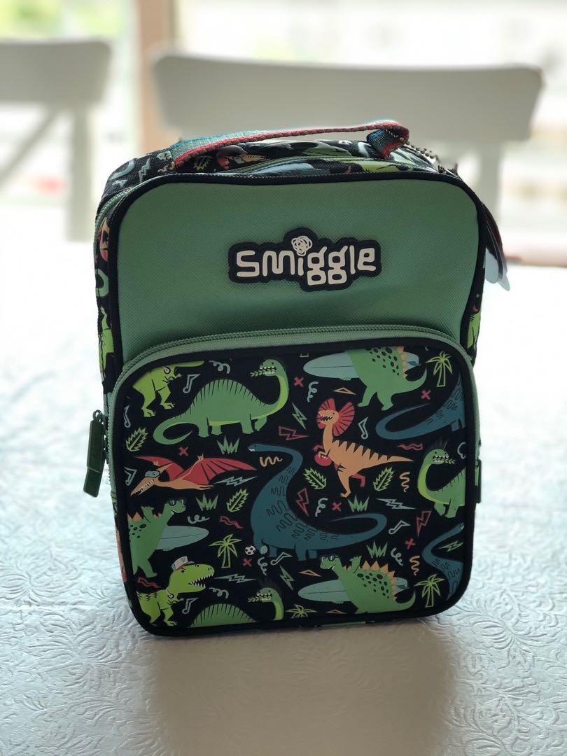 smiggle dinosaur lunch box