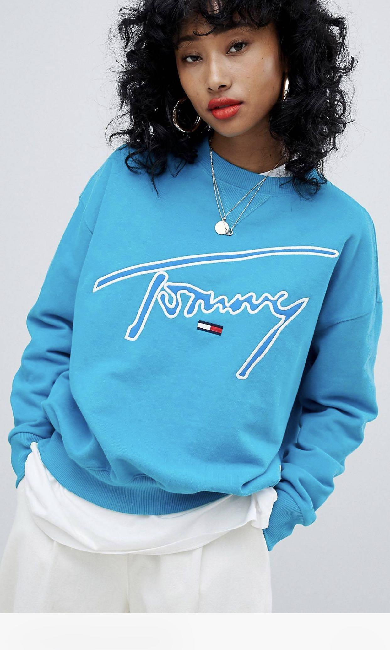 tommy jeans signature