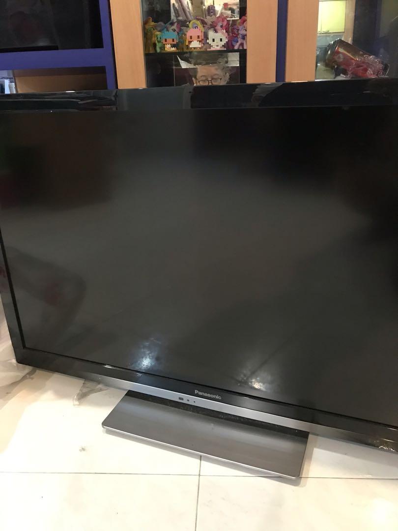 Used Panasonic 42 inch led tv, TV & Home Appliances, TV & Entertainment