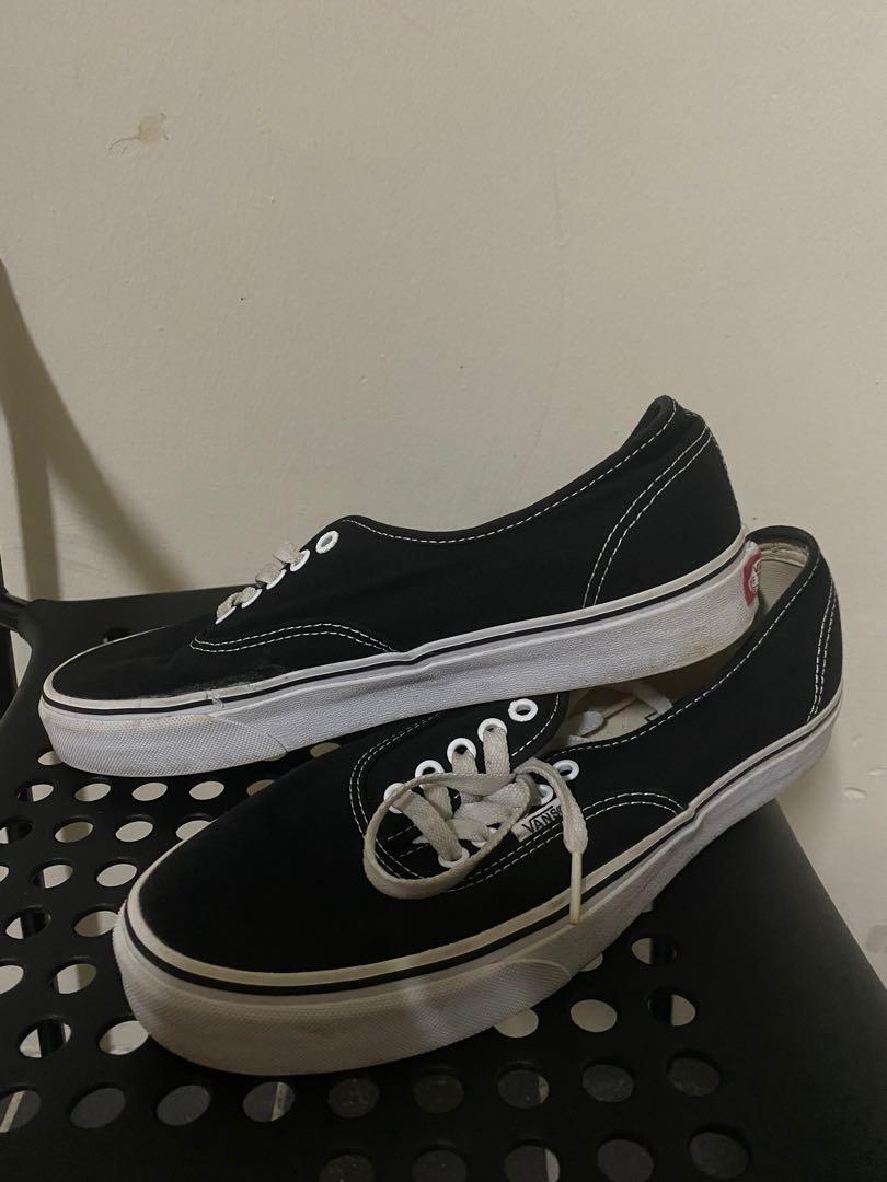 black converse vans