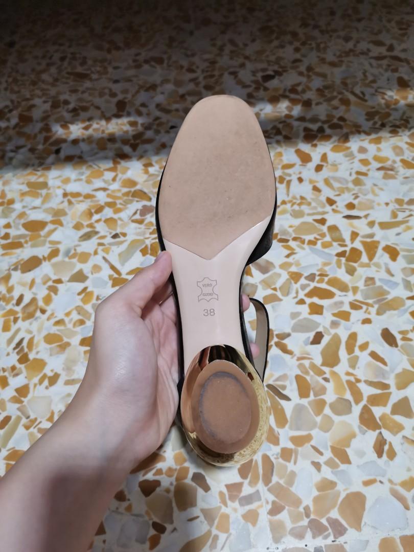 Gold bottom on sale heels