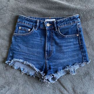 (Category: ) located in . Submitted by stylefactorie (Listing ID 1029534871, Image 1). Description: .