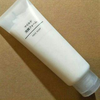 8.5折Muji 温和洗面乳120克全新 高雄可面交 
製造日期：2019/11/5 保存期限三年